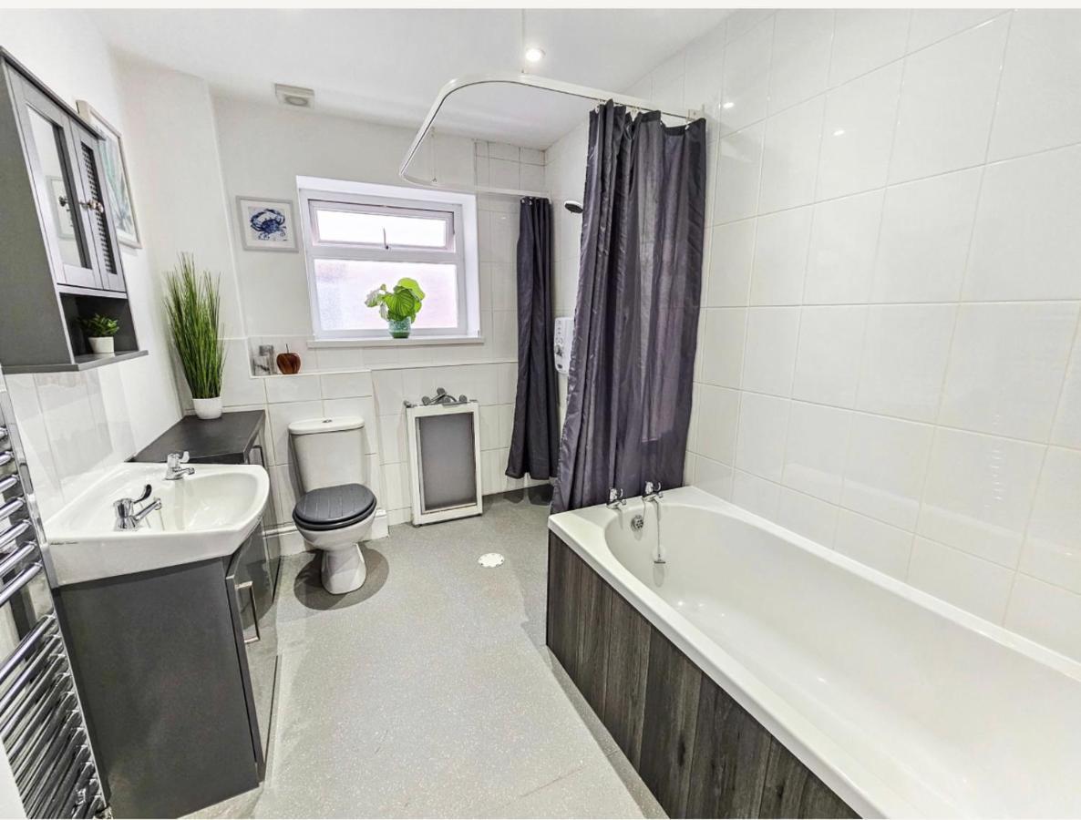 Two Bedroom Detached Modern Bungalow Close To Plymouth Argyle Fc Exteriör bild
