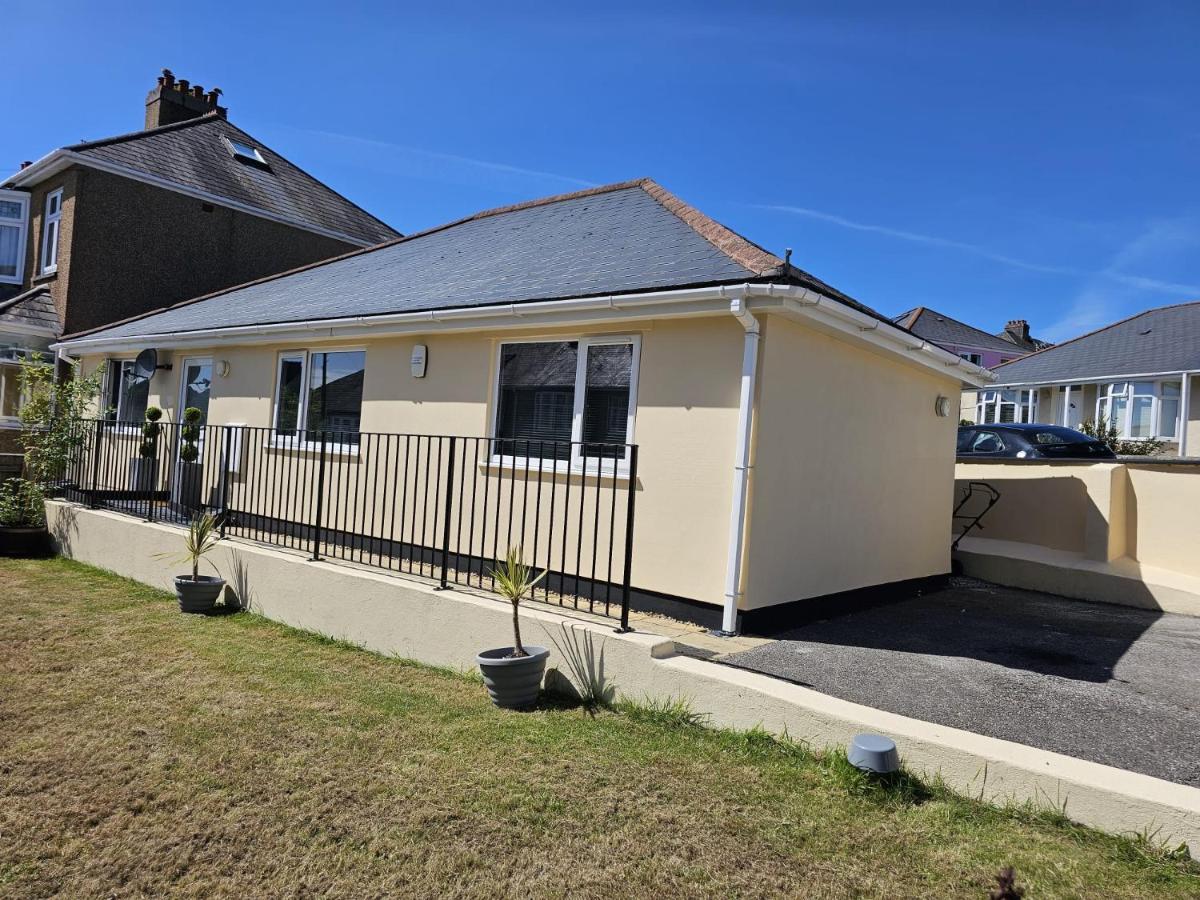 Two Bedroom Detached Modern Bungalow Close To Plymouth Argyle Fc Exteriör bild