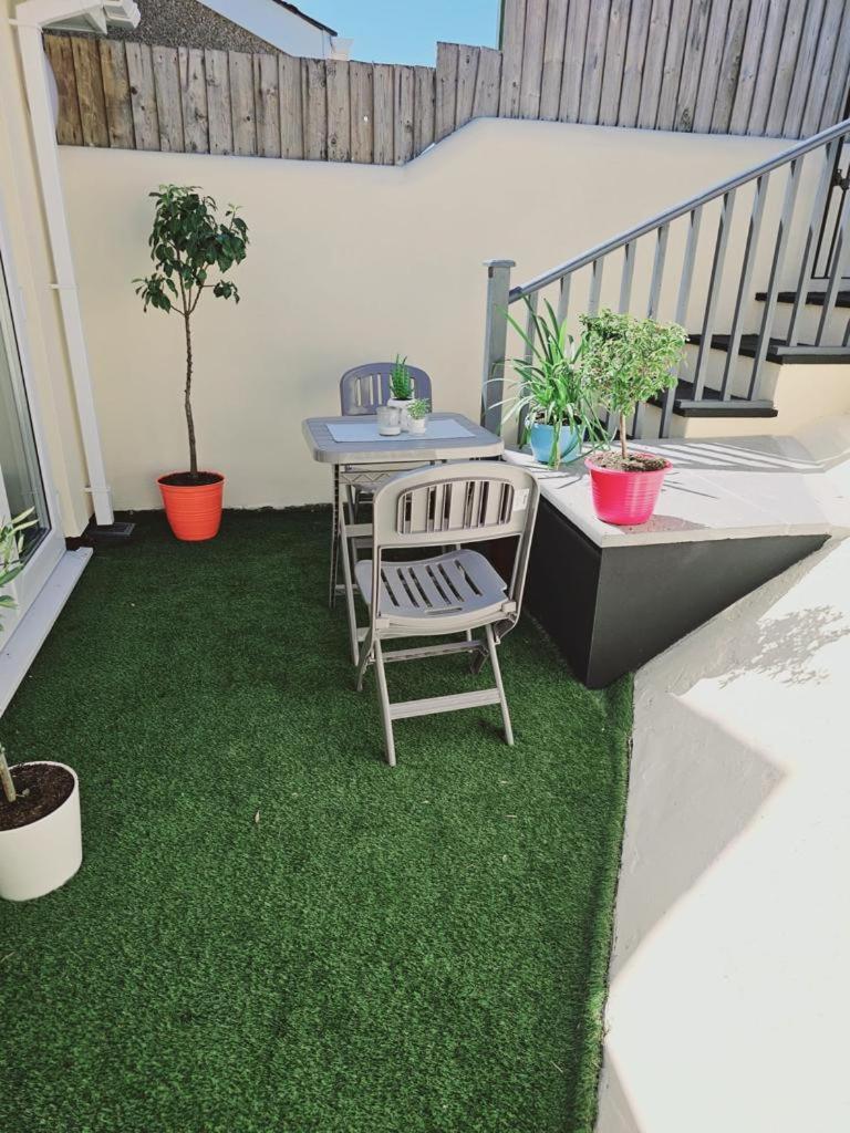 Two Bedroom Detached Modern Bungalow Close To Plymouth Argyle Fc Exteriör bild